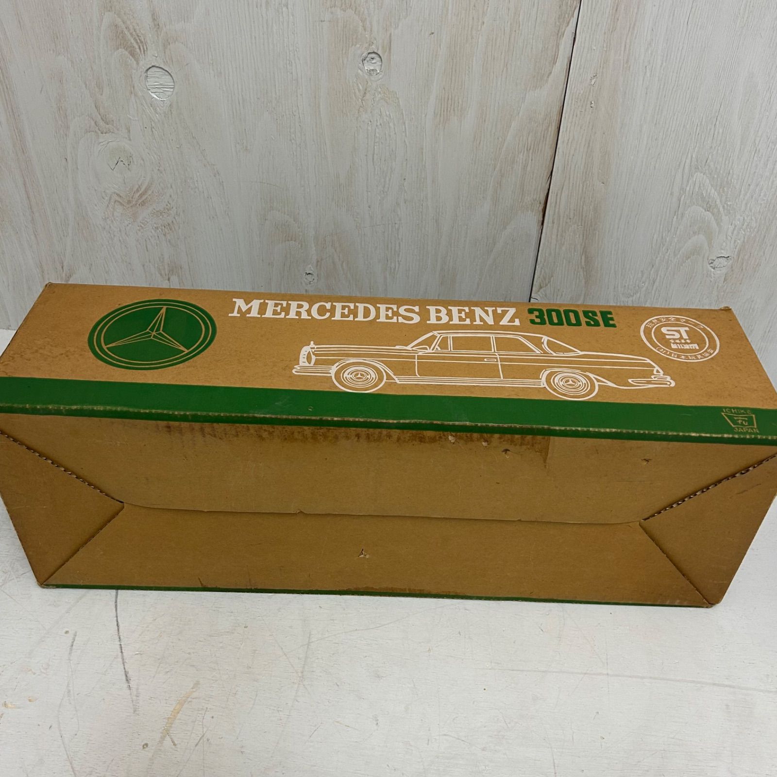 イチコー Mercedes Benz 300SE シルバー 箱付き ブリキ - メルカリ