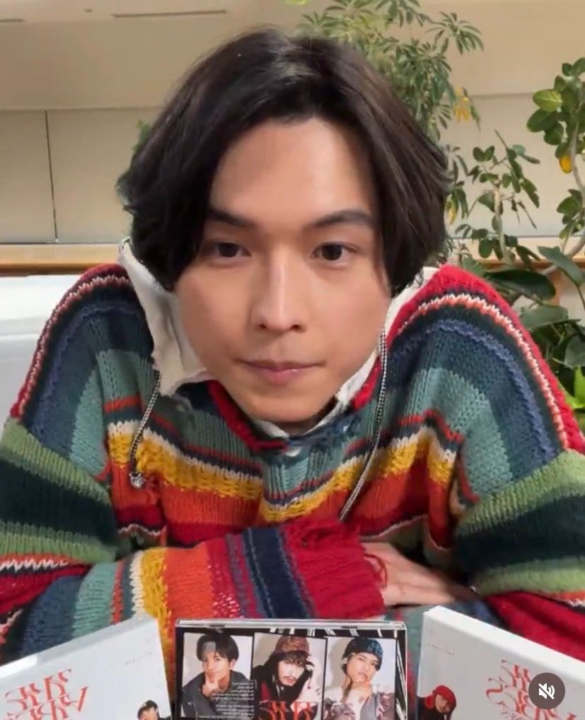 3XL！ 松村北斗 着用 CHAPS マルチカラー セーター チャップス