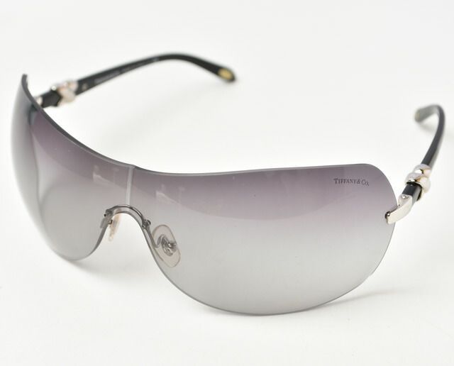 ☆美品☆TIFFANY&Co. サングラス グラデーション グレー TF3015 ☆美品☆TIFFANY&Co. サングラス グラデーション グレー TF3015