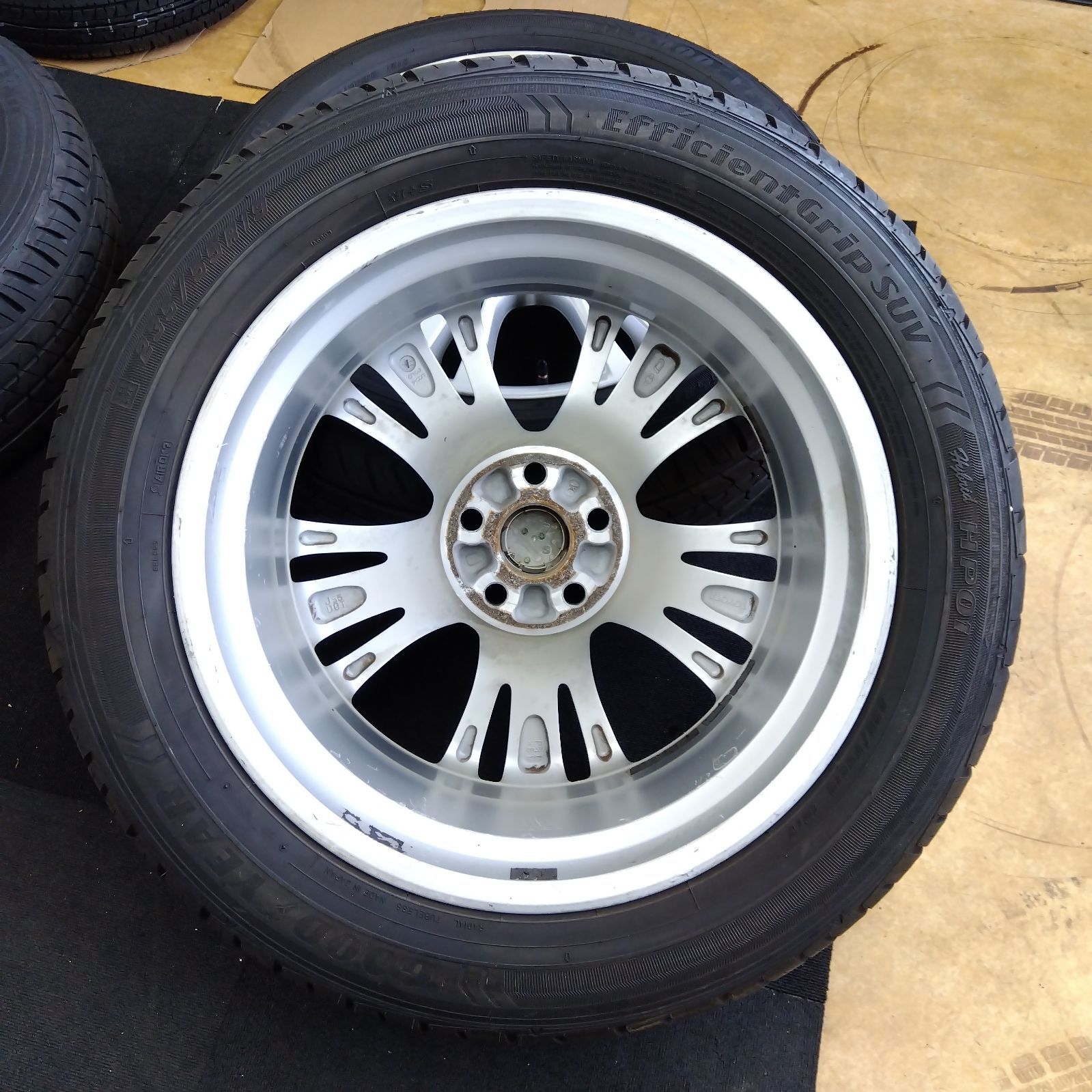 送料無料】【19×7.5J+35】【235/55R19】中古 タイヤホイールセット 4本 