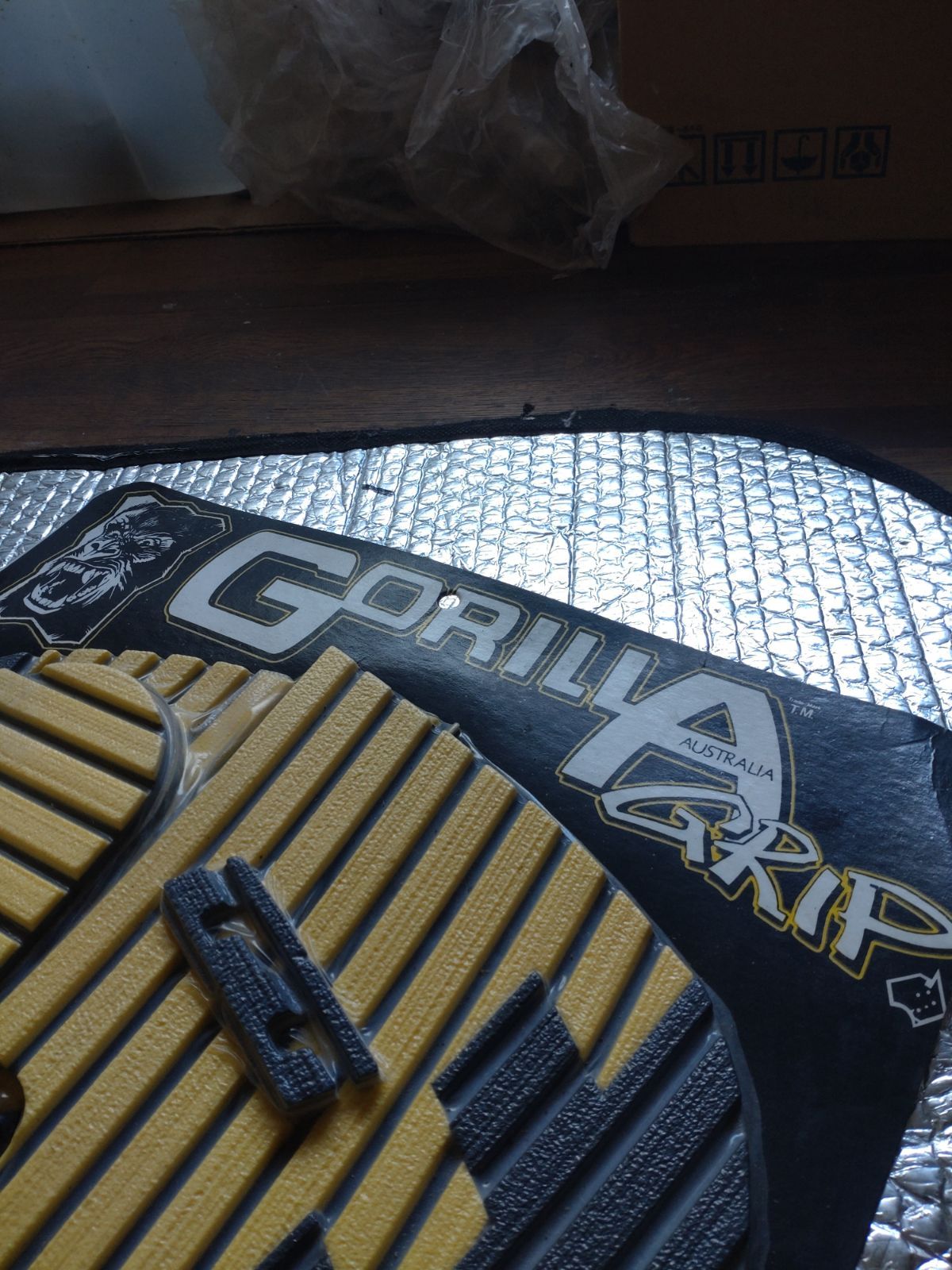 GORILLA＜税送料込＞ゴリラ グリップ 各種マリンスポーツの板の