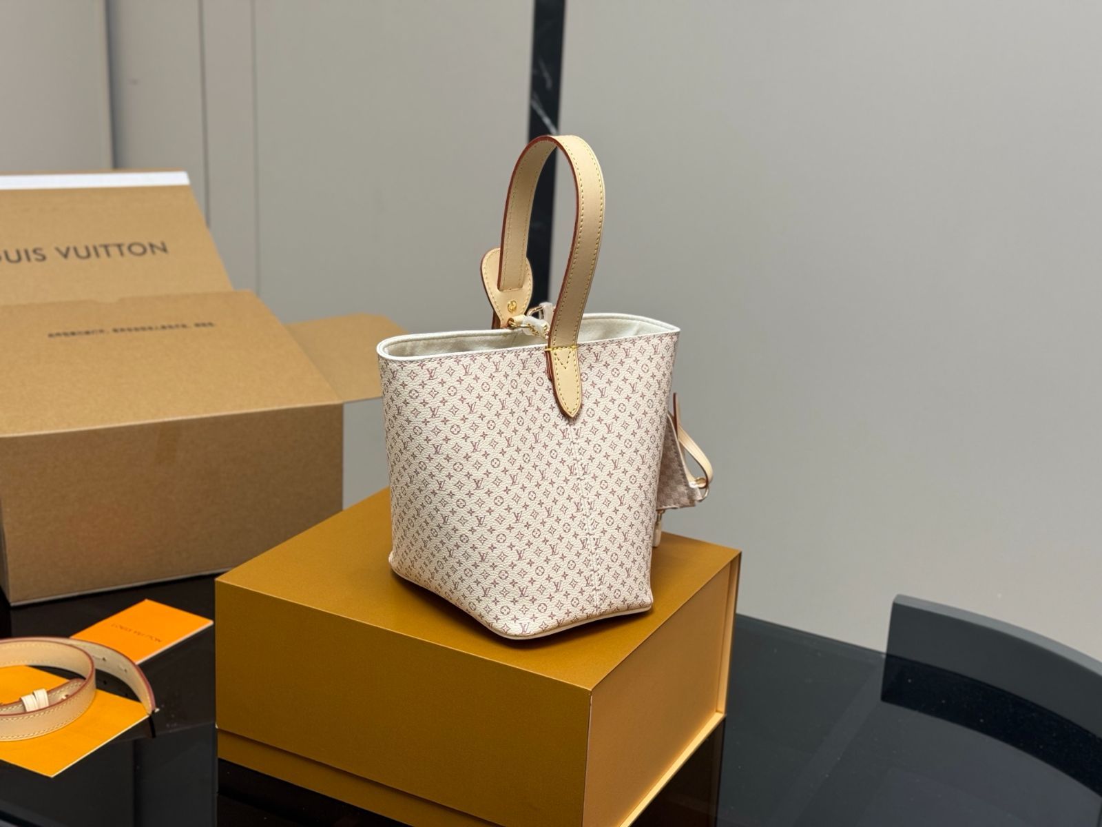 LV