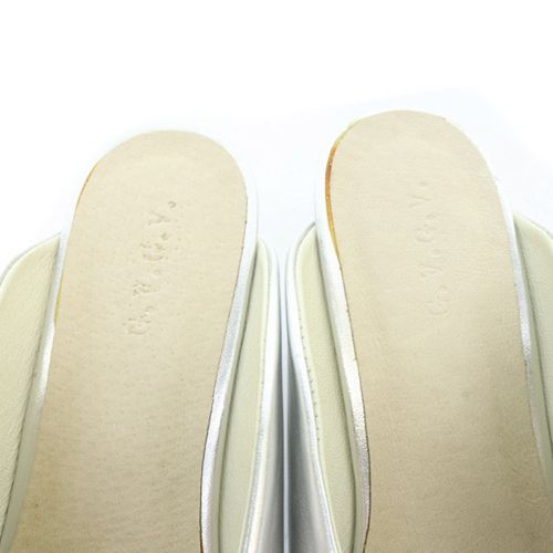 g.v.g.v ローズミュール G.V.G.V.（ジーヴィージーヴィー）の「ROSE EMBELLISHED MULES