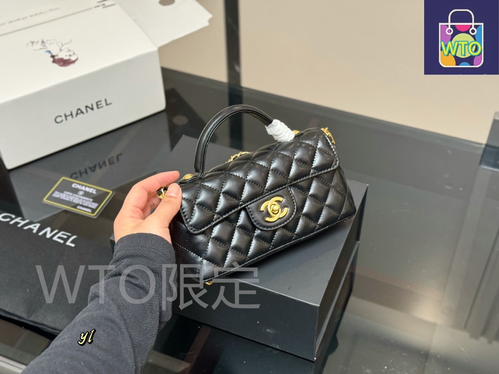 【25A 持ちやすいハンドルが◎】CHANEL カフバッグ Chanel 25 スモール ハンドバッグ、メタリック グレインド