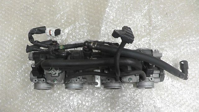 CB400SF VTEC REVO NC42-1010xxx の スロットルボディ 1760495446