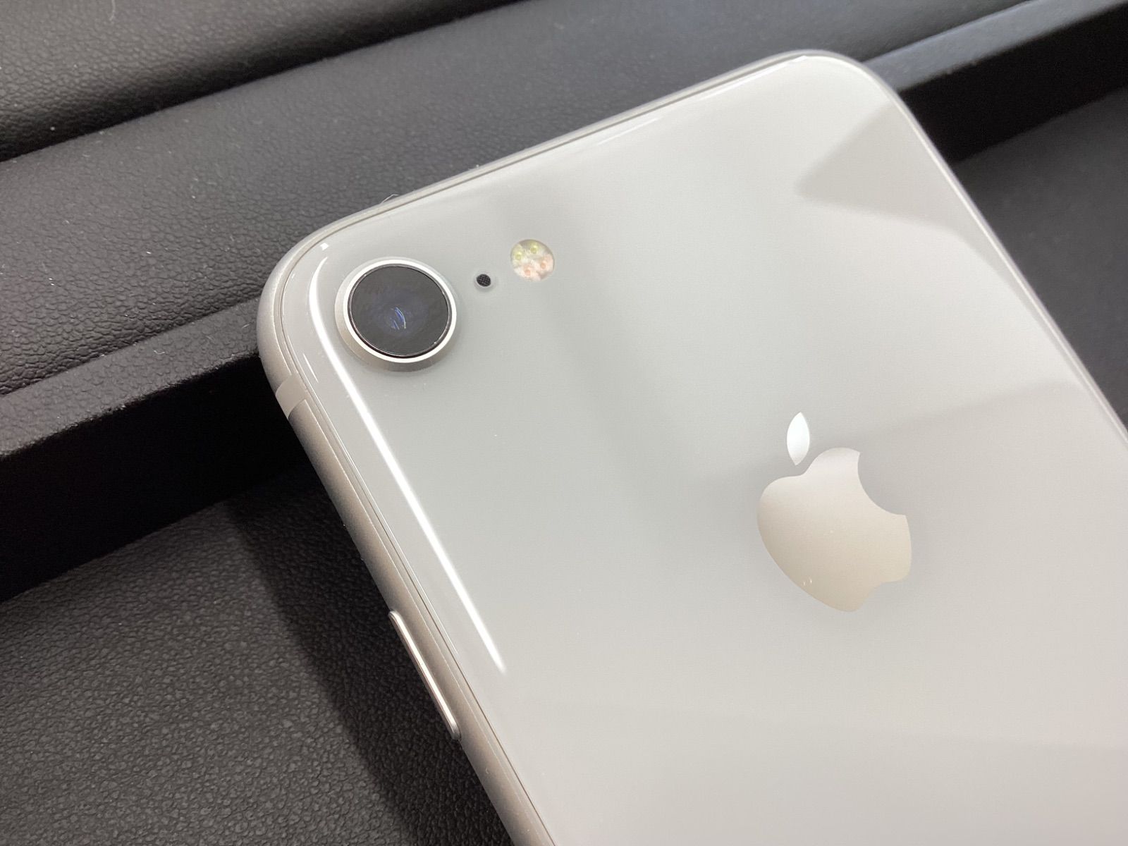iPhone 8 本体　中古　動作確認済み　即日発送 iPhone 8 本体 中古 動作確認済み 即日発送の通販 by ニック's