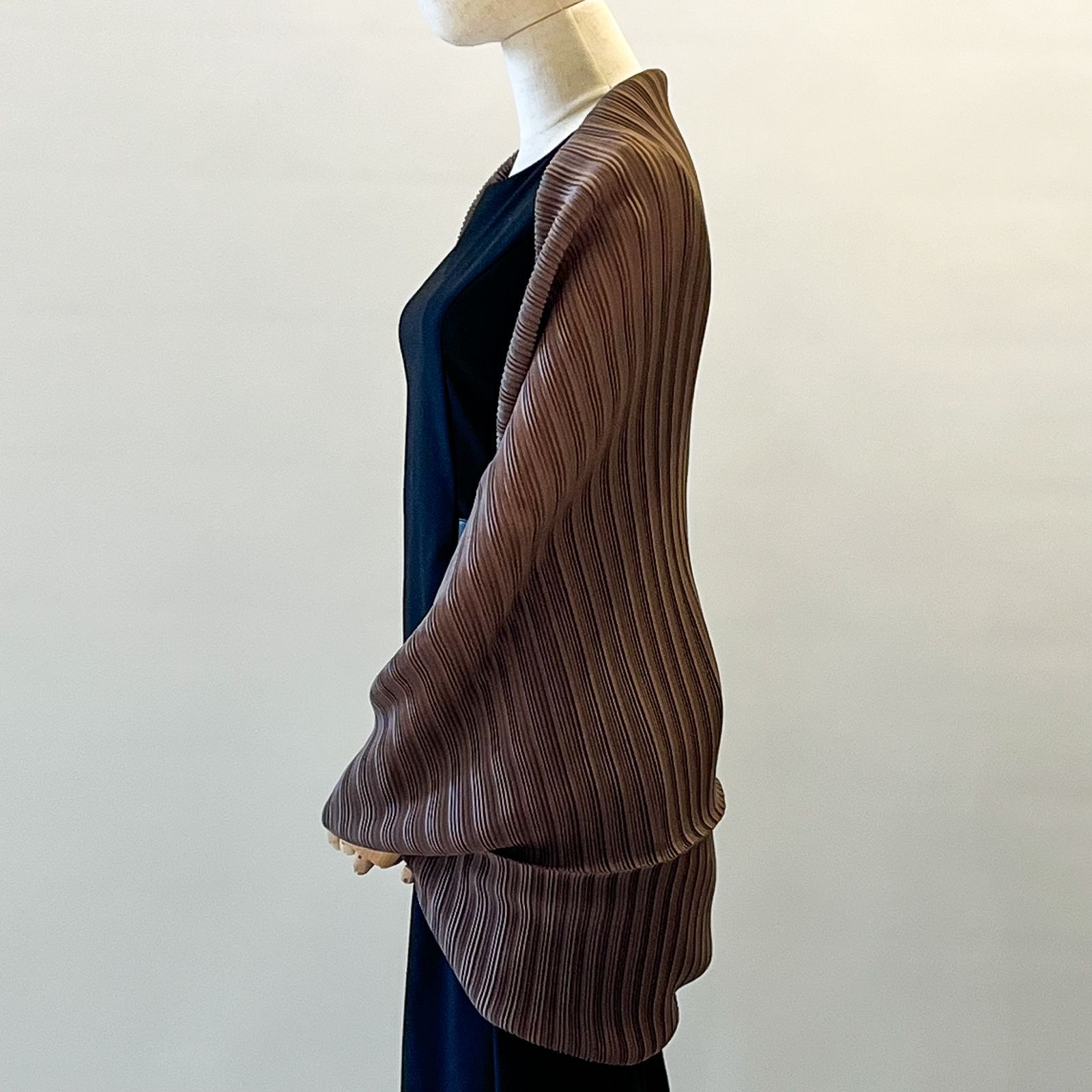 美品PLEATS PLEASE イッセイミヤケボレロ羽織りカーデガン