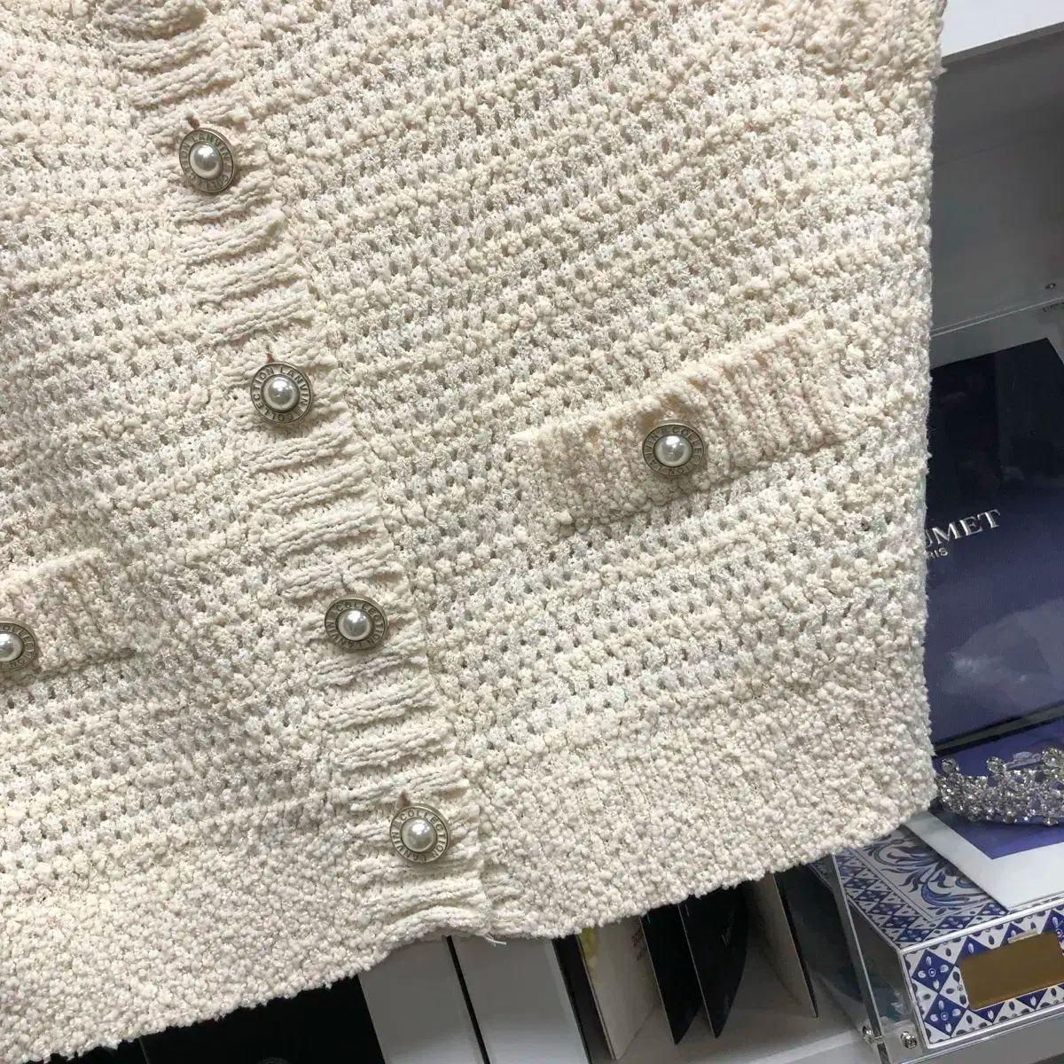 クリームカラー