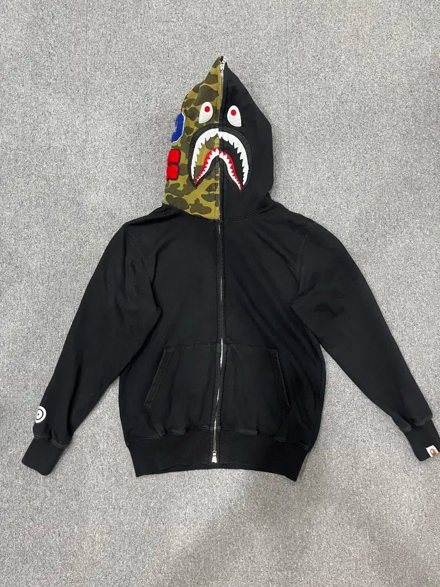 人気，定番 レア☆PRADAプラダ☆アメ車プリントスカート白ホワイト