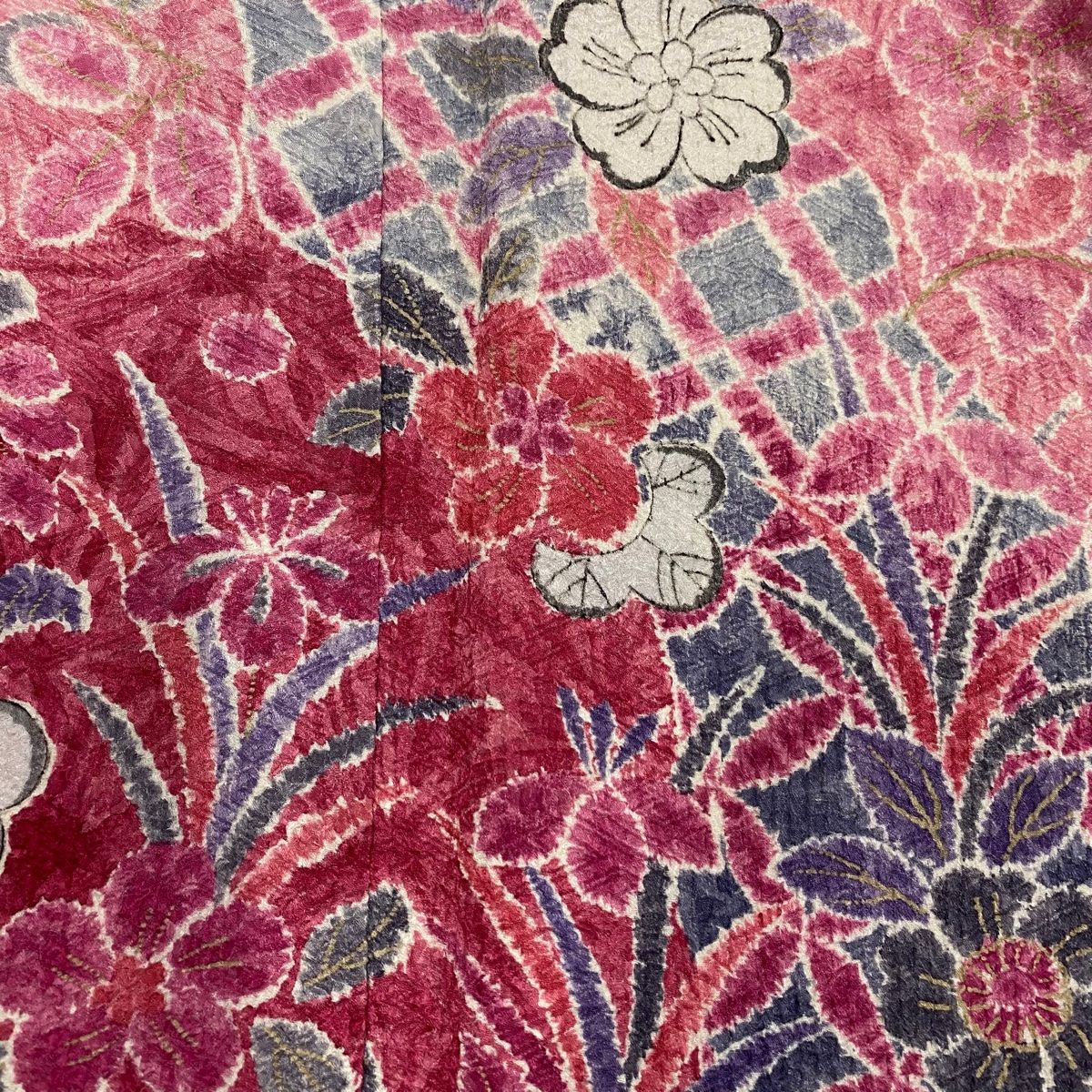 振袖 袷 正絹 ピンク 赤紫 桜 Mサイズ ki19065 美品 着物 赤紫地 ピンクぼかし 正絹振袖【197】 – SAKURA TOKYO