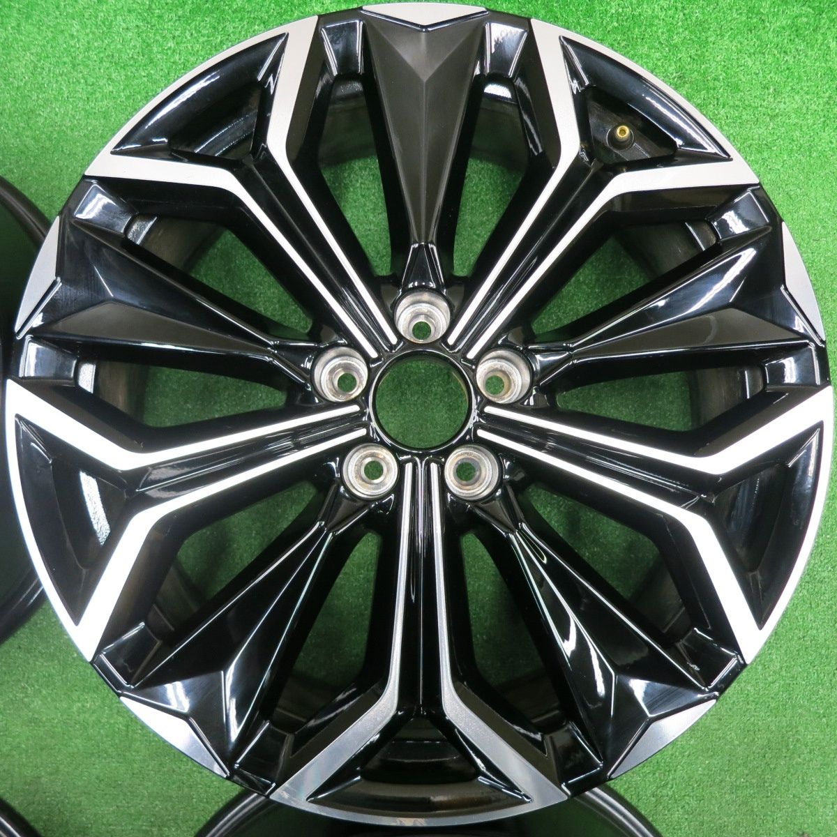 送料無料] キレイ☆シトロエン DS4 純正 ホイール 19インチ 7J×19