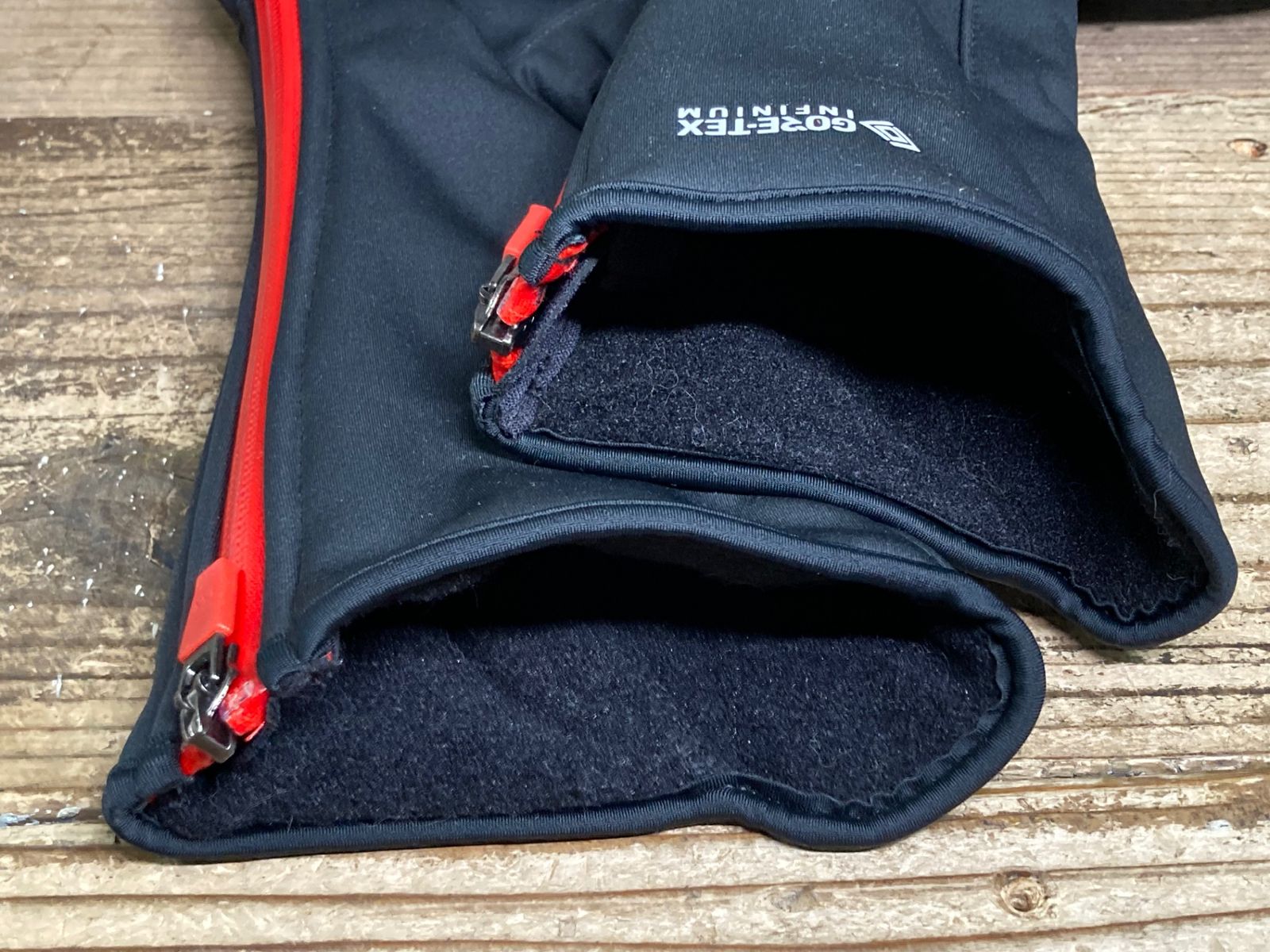 グローバル送料無料。 JH101 カステリ CASTELLI シューズカバー 黒 L 裏起毛 GORE TEX INFINIUM