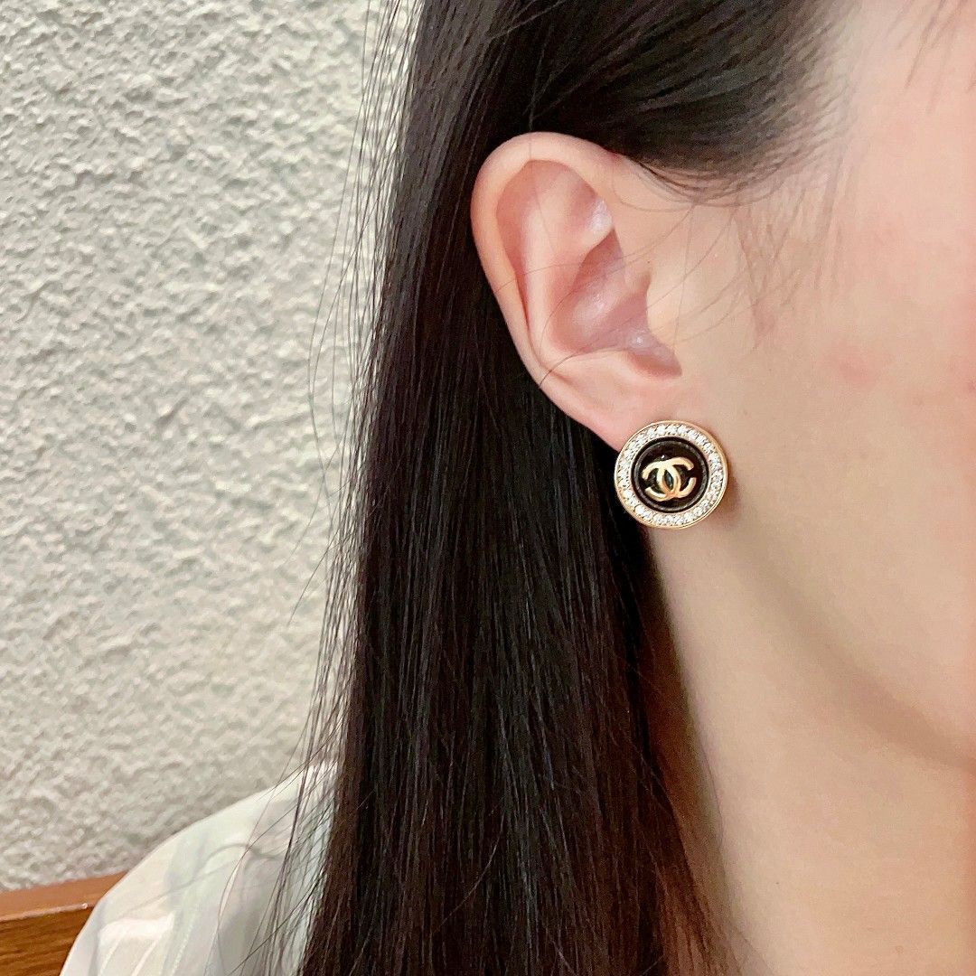 VINTAGE CHANEL/シャネル】pierce logo pearl blue stone(両耳