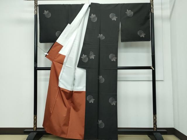 平和屋着物 上 本場大島紬 地空き 雪輪露芝舞蝶文 ♥ CZAA3612s5