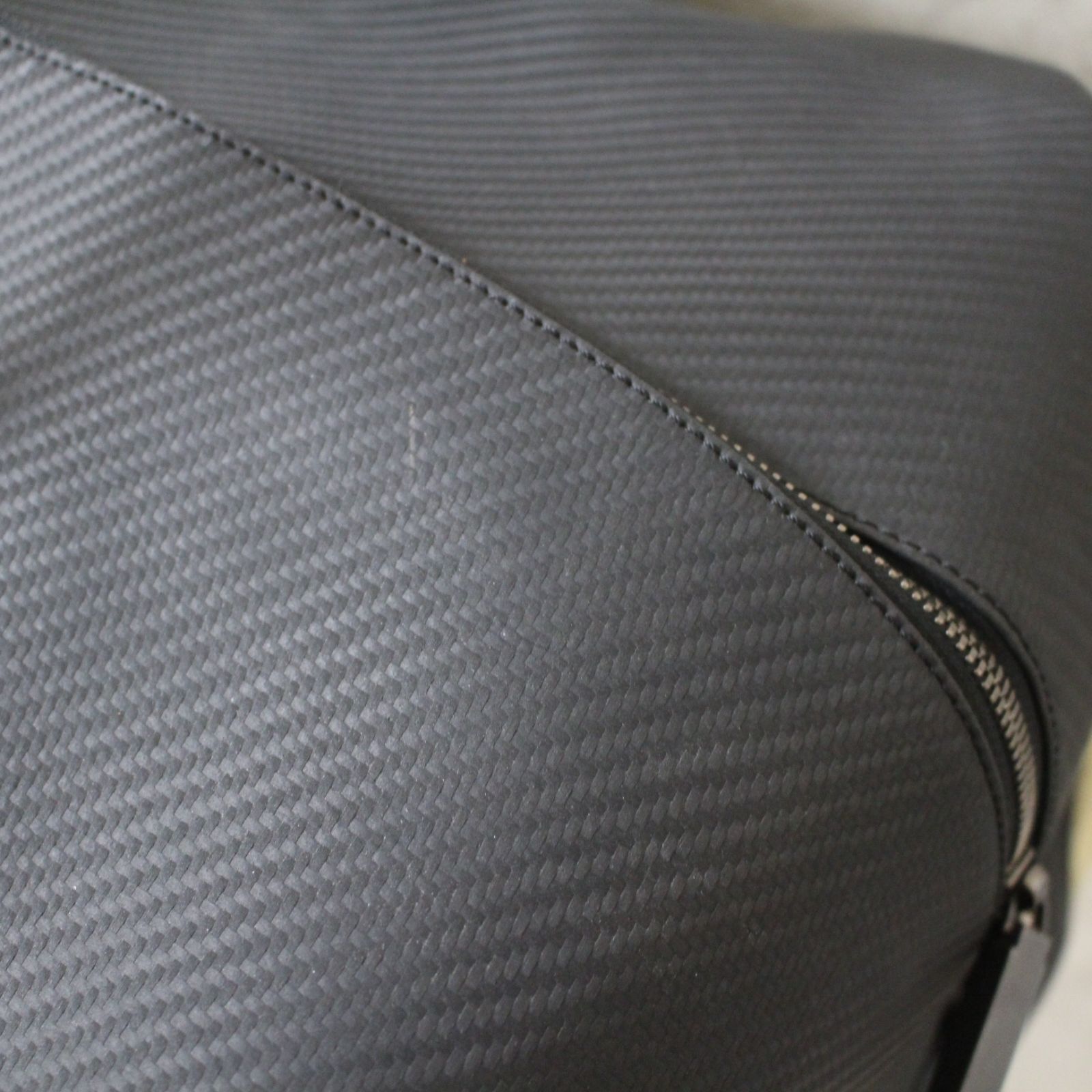 dunhill/ダンヒル】シャーシボストンバッグ（L3J220A）入荷