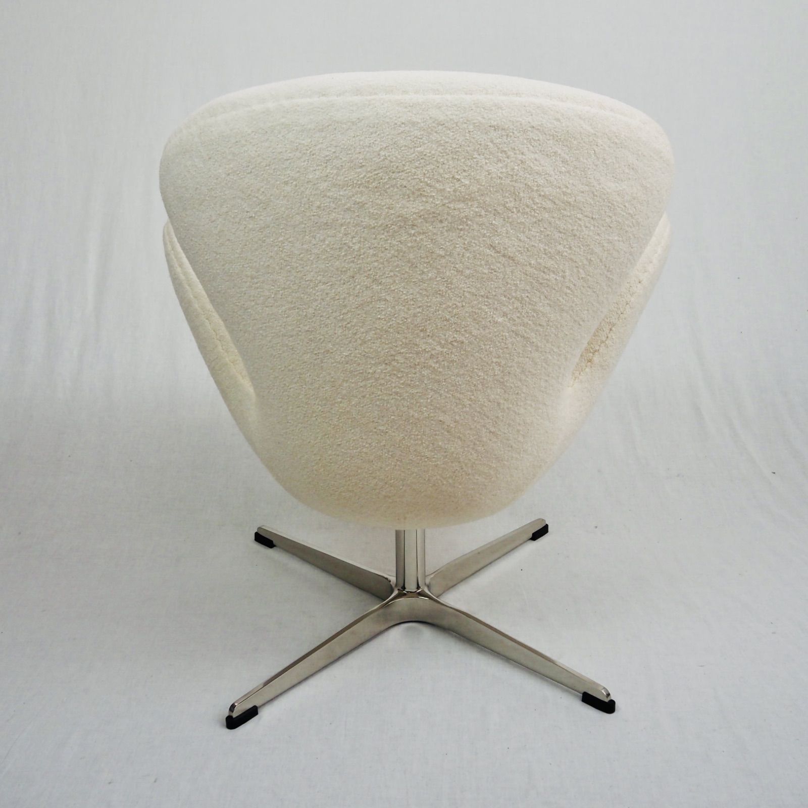 スワンチェア（リプロダクト品）　一人掛けソファ　ラウンジチェア スワンチェア（リプロダクト品） 一人掛けソファ ラウンジチェア