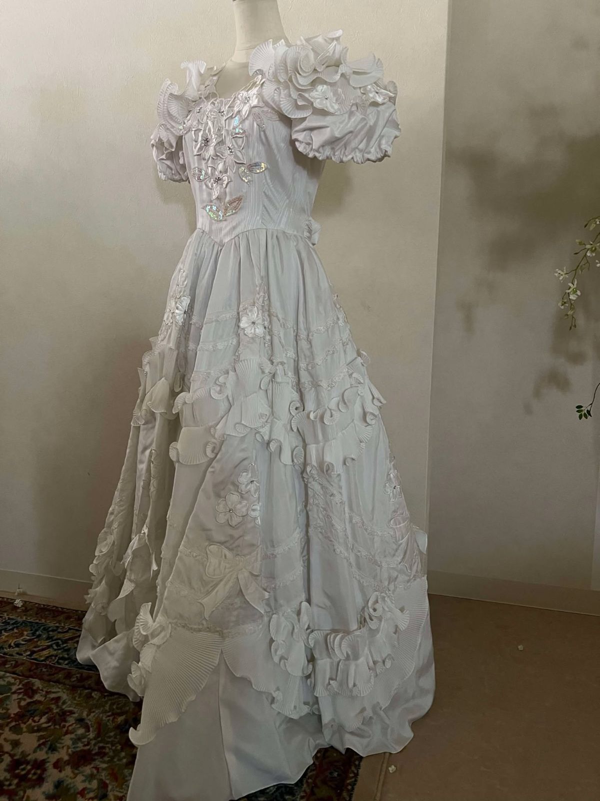 貸衣装処分品 ウェデイングドレス KOKI　9号ドレス