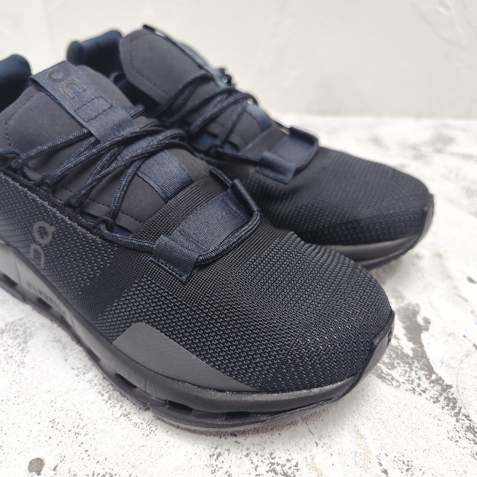 On Cloud Nova オン クラウド ノヴァ メンズ レディース スニーカー ジョギングスポーツ トレーニング ランニングシューズ ブラック 全色