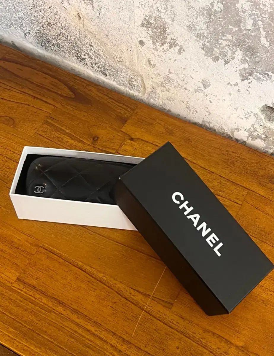 CHANEL