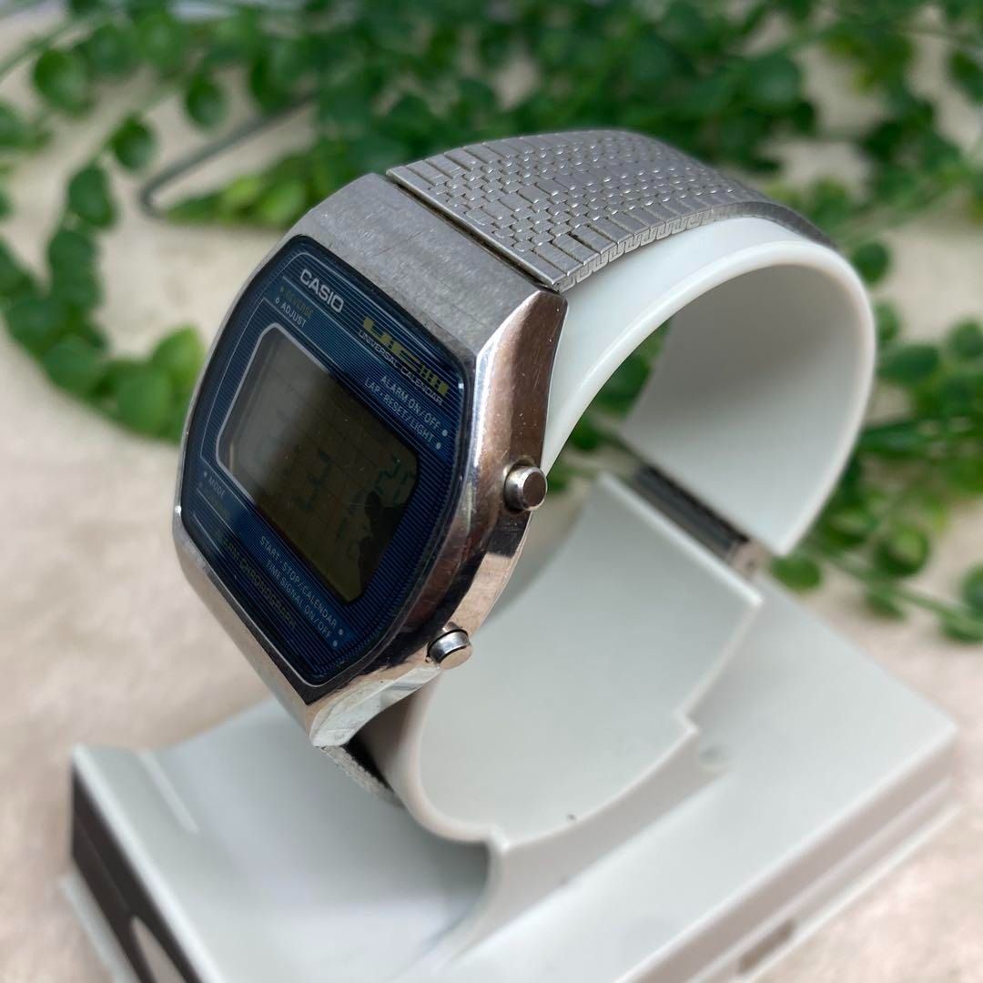 新品電池/稼働　カシオ　ユニバーサルカレンダー 79CS-51　ヴィンテージ CASIO カシオ 79CS-51 ヴィンテージ レア デジタル 腕時計 メンズ