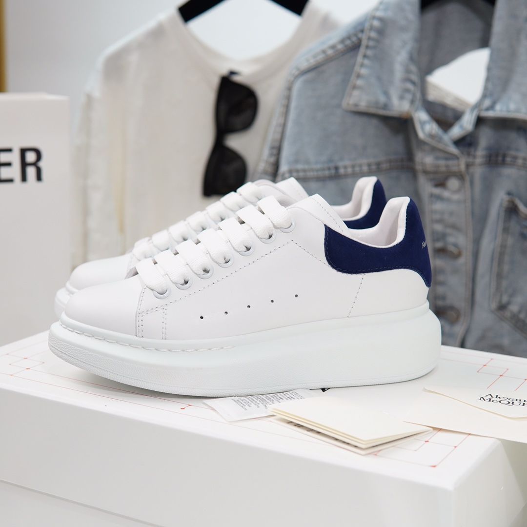 [レア] Alexander McQUEEN スニーカー ホワイト Women's Oversized Sneaker in White | Alexander McQueen US