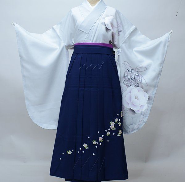 二尺袖 着物 袴フルセット 絵羽 椿 グレー 袴変更可能 NO39285-2 二尺袖 着物 袴フルセット 絵羽 椿 グレー 袴変更可能 NO39285-2