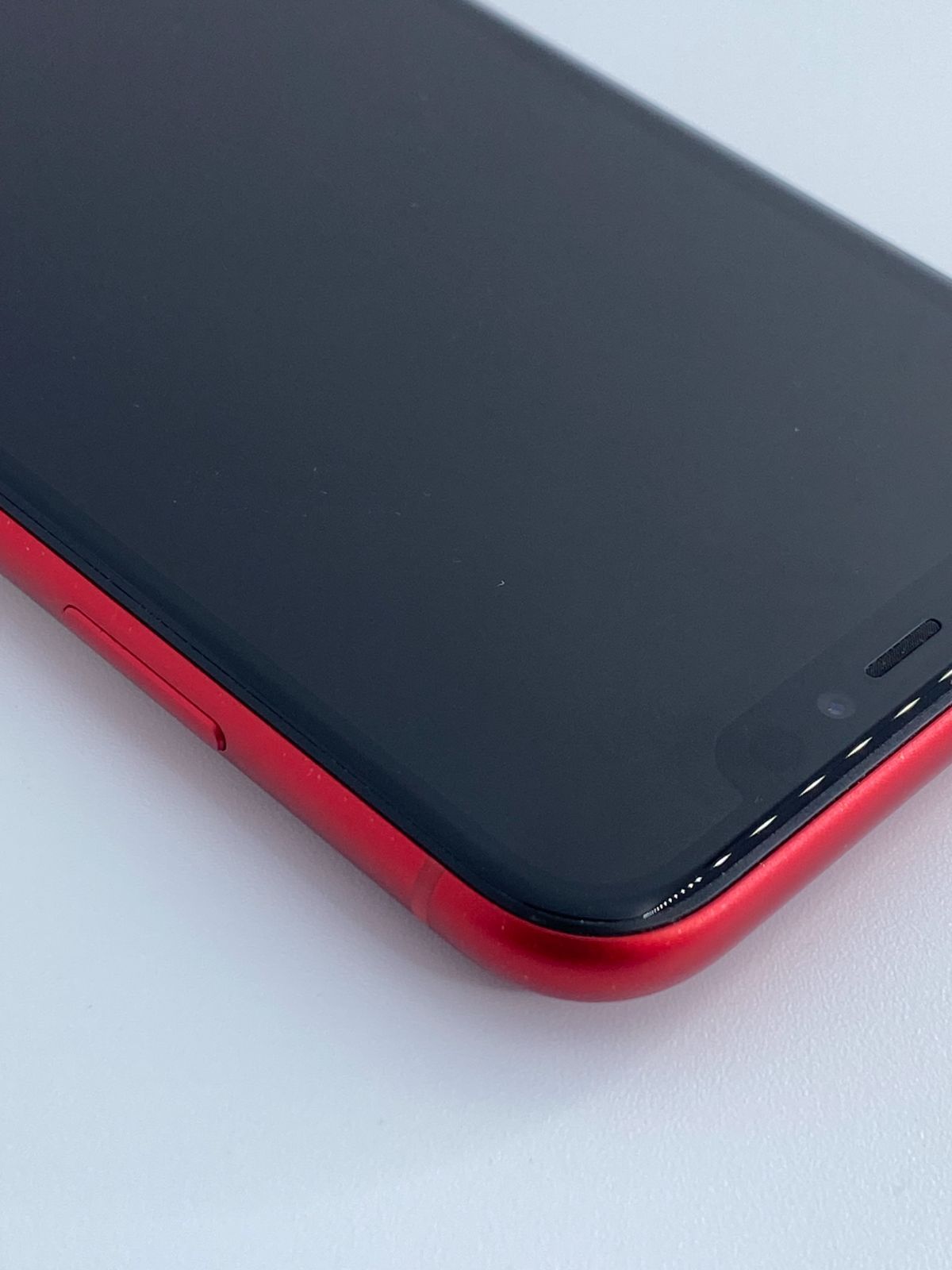 iphone11 64GB レッド　バッテリー82% 大きなキズや割れなし！ iphone11 64GB レッド バッテリー82% 大きなキズや割れなし！