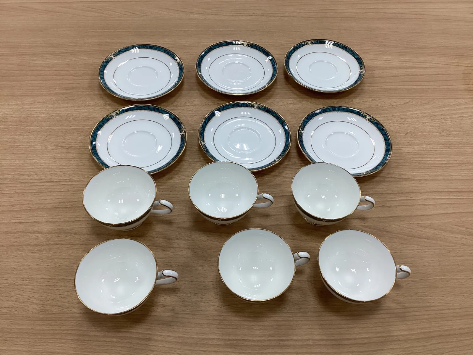 ノリタケ　エセックスコート　プレート3サイズ各５枚合計15枚セット ノリタケ【エセックスコート】カップ&ソーサーペア | 愛知県みよし市