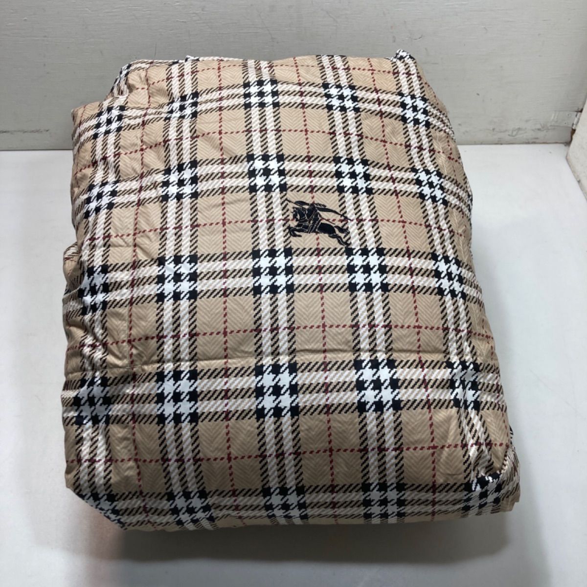 BURBERRY バーバリー 羽毛肌掛けふとん 150×200cm ダウン70％ フェザー