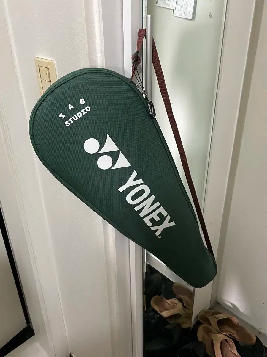 【雷市場（ポンジャン）商品韓国直送】 IAB Studio(アイエプスタジオ) スタジオ x ヨネックス ( YONEX ) バドミントン ラケット