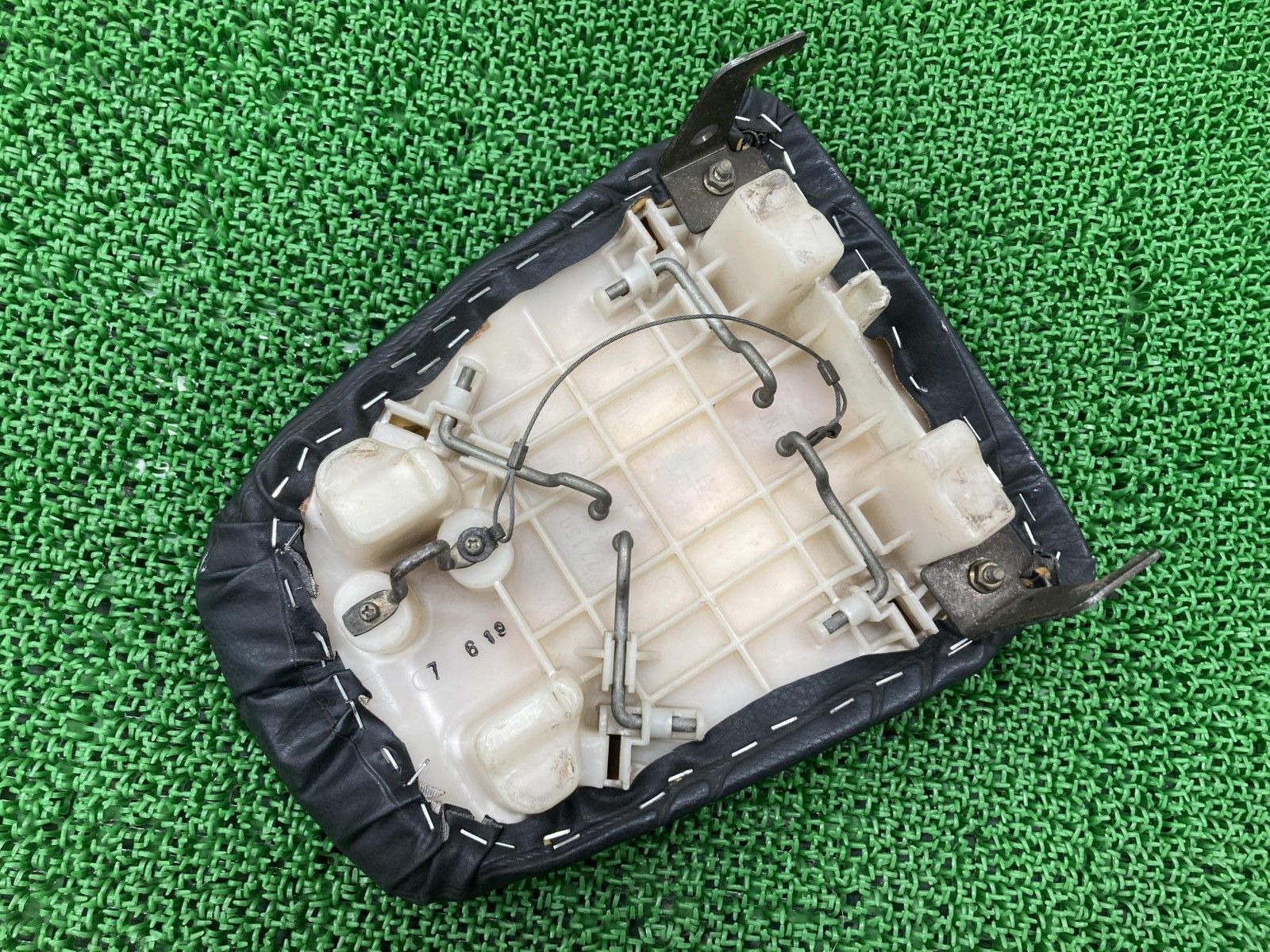 VFR400 タンデムシート MR8K ヤマハ 純正 バイク 部品 NC35 リアシート
