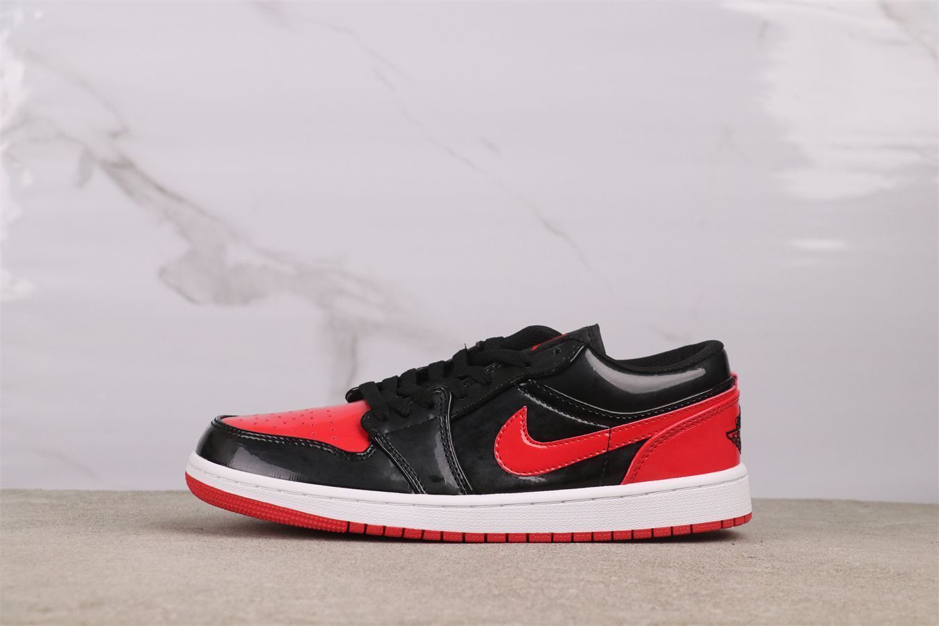 今日 エア ジョーダン Air Jordan AJ1 Air Jordan 1 Low ブラック レッド Black Red -MM輸入2