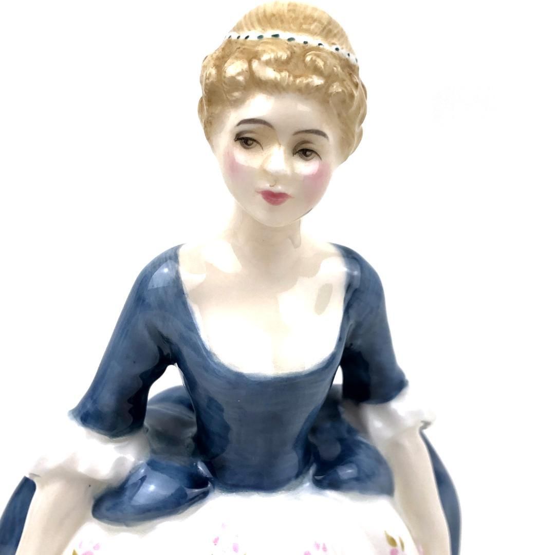 ROYAL DOULTON ロイヤルダルトン／陶器製人形 イギリス製 女性 人形