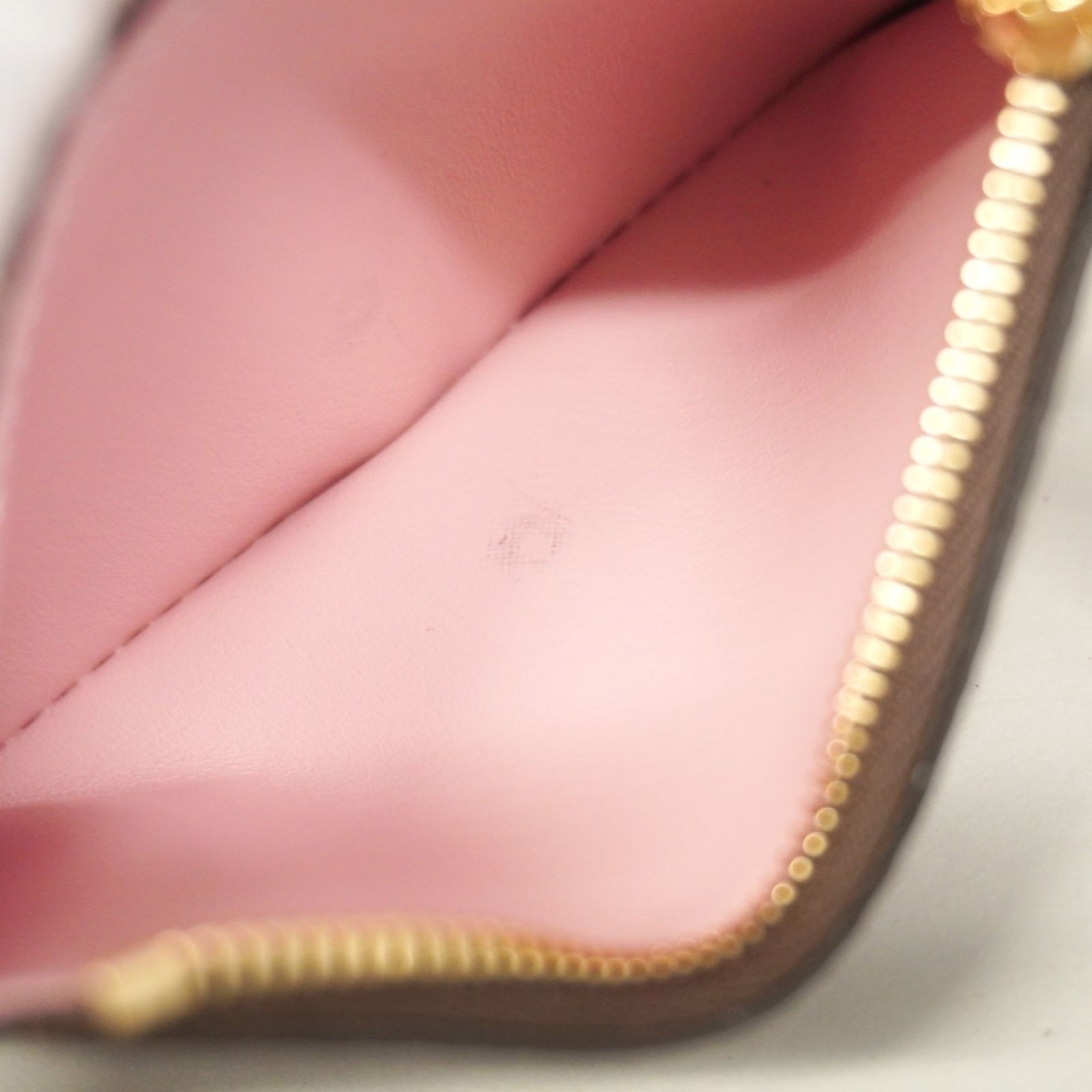 ポルトモネロザリ