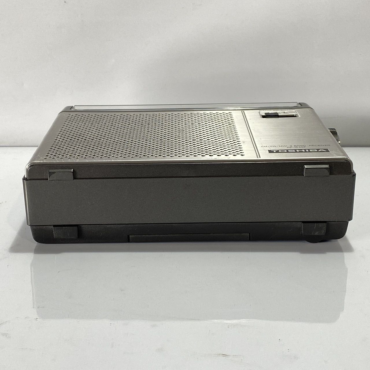 新しい季節 東芝 TOSHIBA (管理番号 昭和レトロ 3バンド RP-1540F ラジオ ラジオ・コンポ