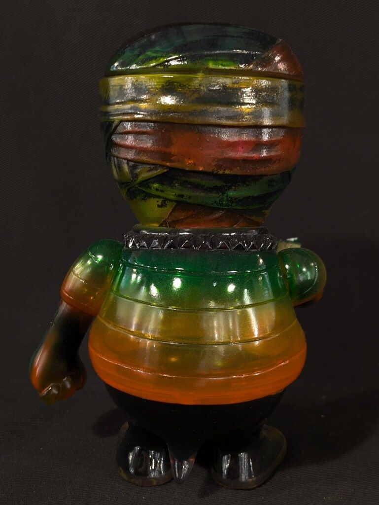 HUMAN ROBOT TOYS X BLACK BOOK TOY Yummy Mummy 高品質 GUY Reggae