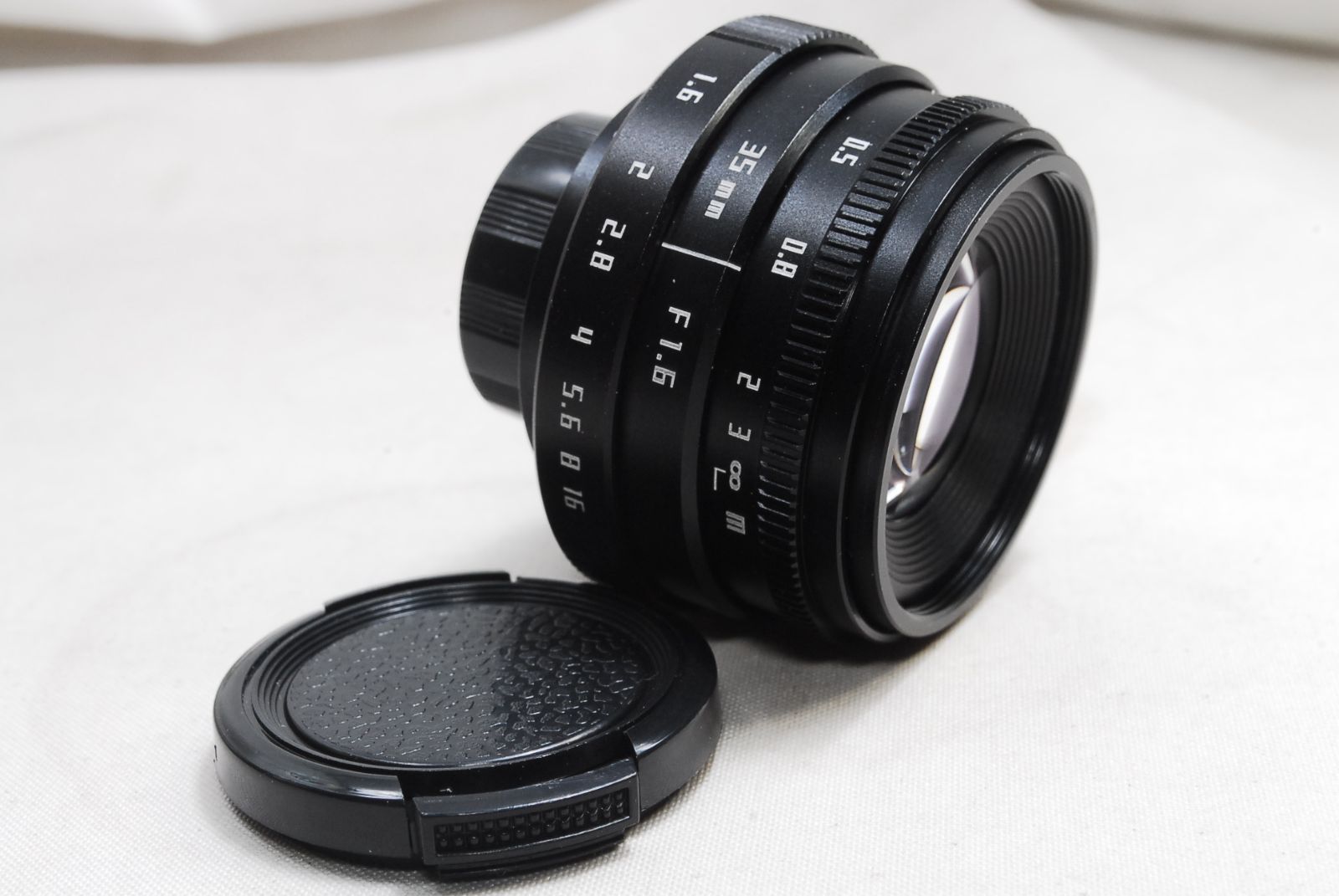 F1.6 単焦点レンズ