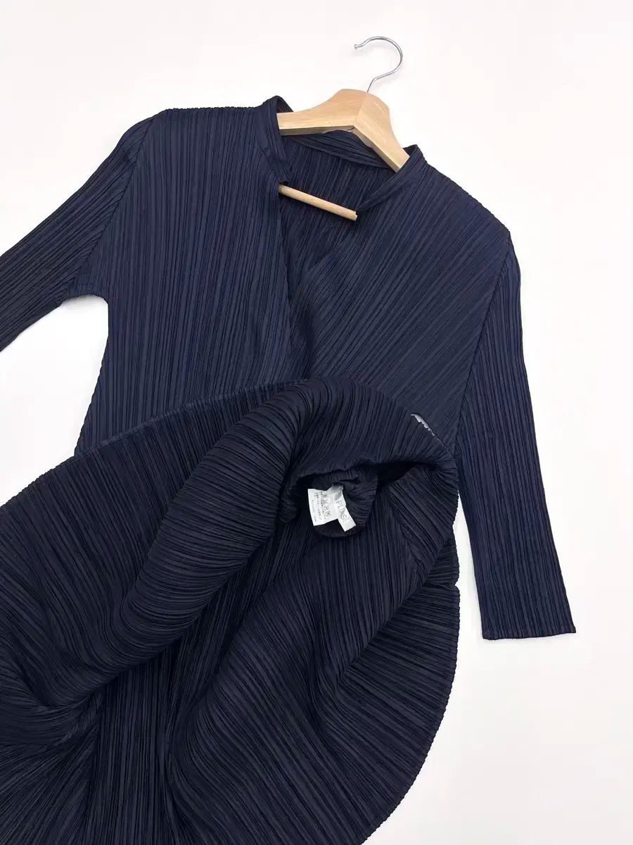 Issey Miyake ISSEY MIYAKE イッセイミヤケ PLEATS PLEASE プリーツプリーズ ネイビー ミニ ワンピース