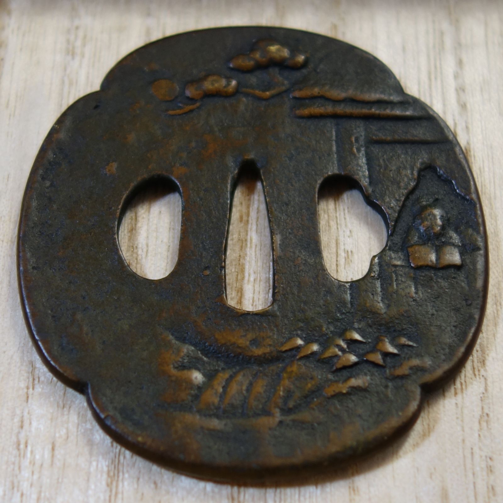 雲龍　鍔　薩摩　龍　鍔　鐔　刀装具　時代武具　日本刀　居合　江戸期　アンティーク 雲龍 鍔 薩摩 龍 鍔 鐔 刀装具 時代武具 日本刀 居合 江戸期