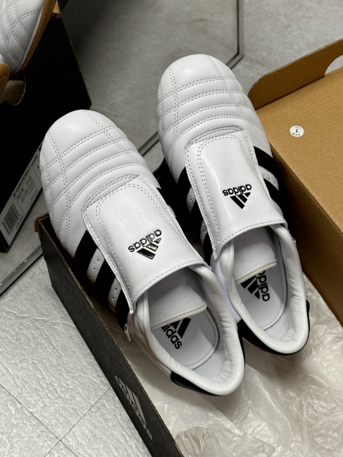 adidas originals Taekwondo スニーカー