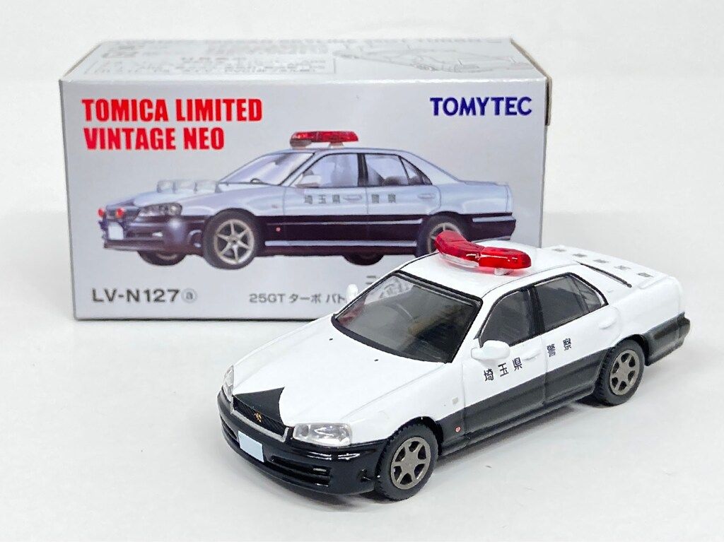トミーテック TOMICA LIMITED VINTAGE NEO ニッサン スカイライン 25GT ターボ パトロールカー 埼玉県警察 2000年式 LV-N127a
