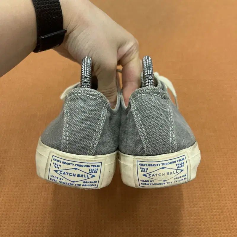 パスポートカバー クーヴェルテュール・パスポール CATCH BALL(キャッチボール) X イースト・ハーバー・サープラス