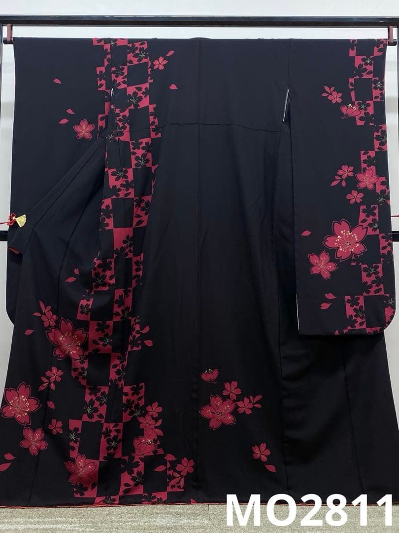 振袖 豪華 金彩 紋意匠 桜 市松模様 身丈164cm パールトーン加工済