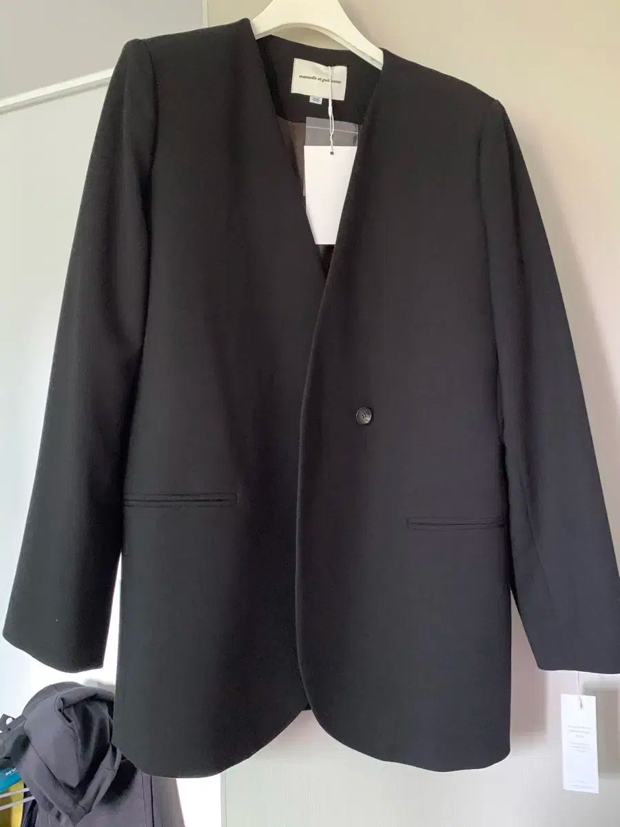 黒 ジャケット
