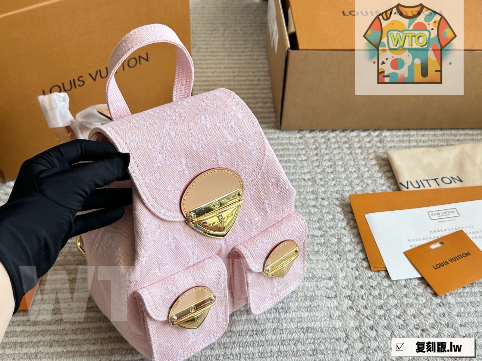 ミナ専用ページになります※LOUIS VUITTON デニムリボンミュール ルイ・ヴィトン」からモノグラム・デニムを用いた靴コレクション