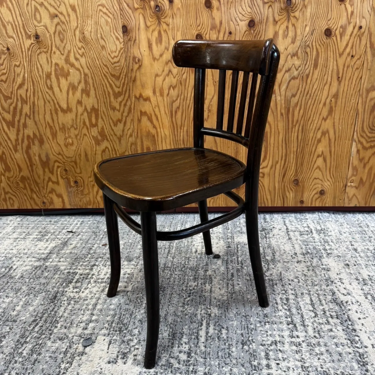 イギリス アンティーク ロイズアンティークス オーク材 チェア 椅子 イギリス アンティーク ロイズアンティークス オーク材 チェア