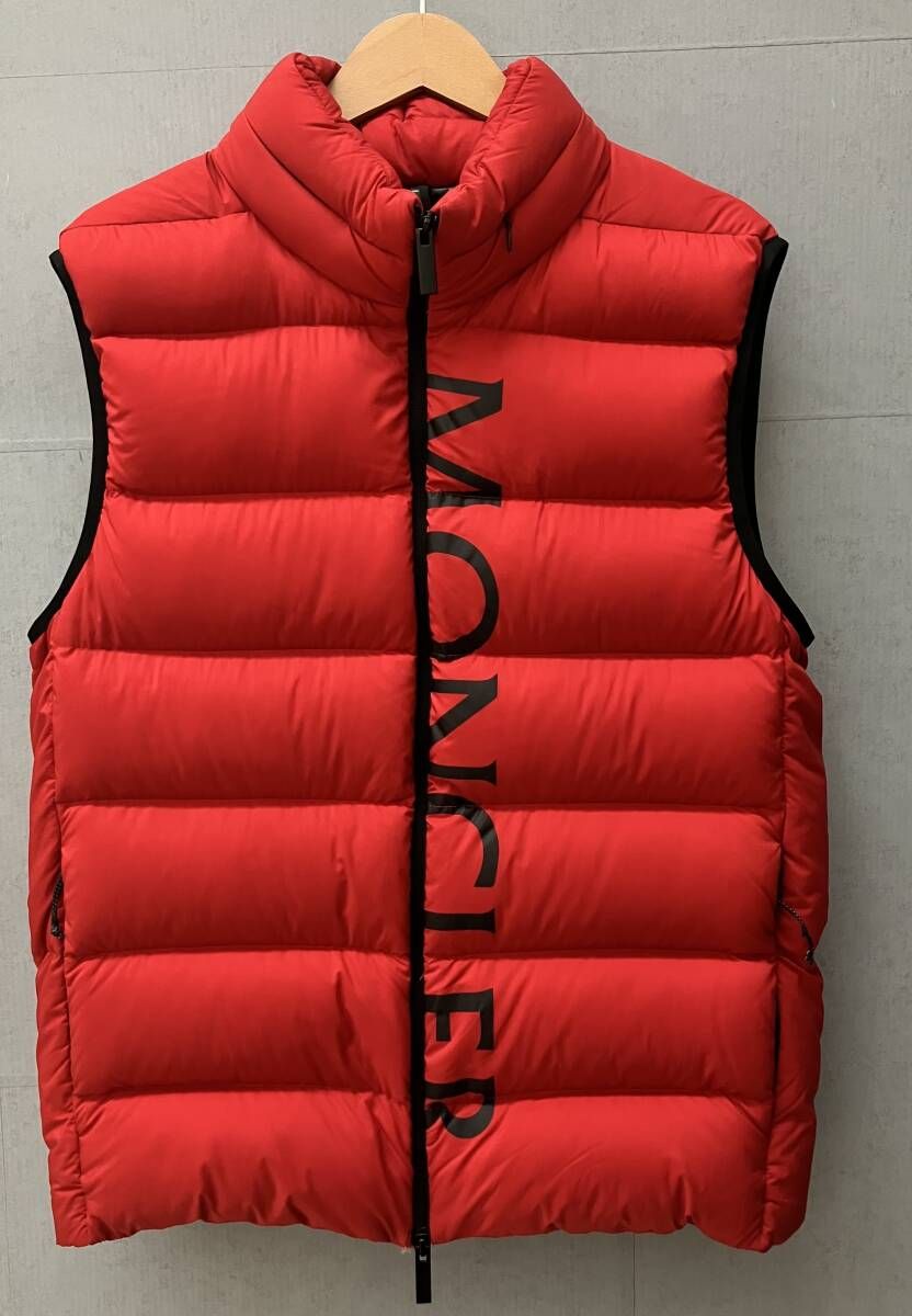【極美品】モンクレール めっちゃ赤い パンパン ダウンベスト 大手鑑定済み モンクレール メンズ ベスト MONCLER ブランド ダウンベスト