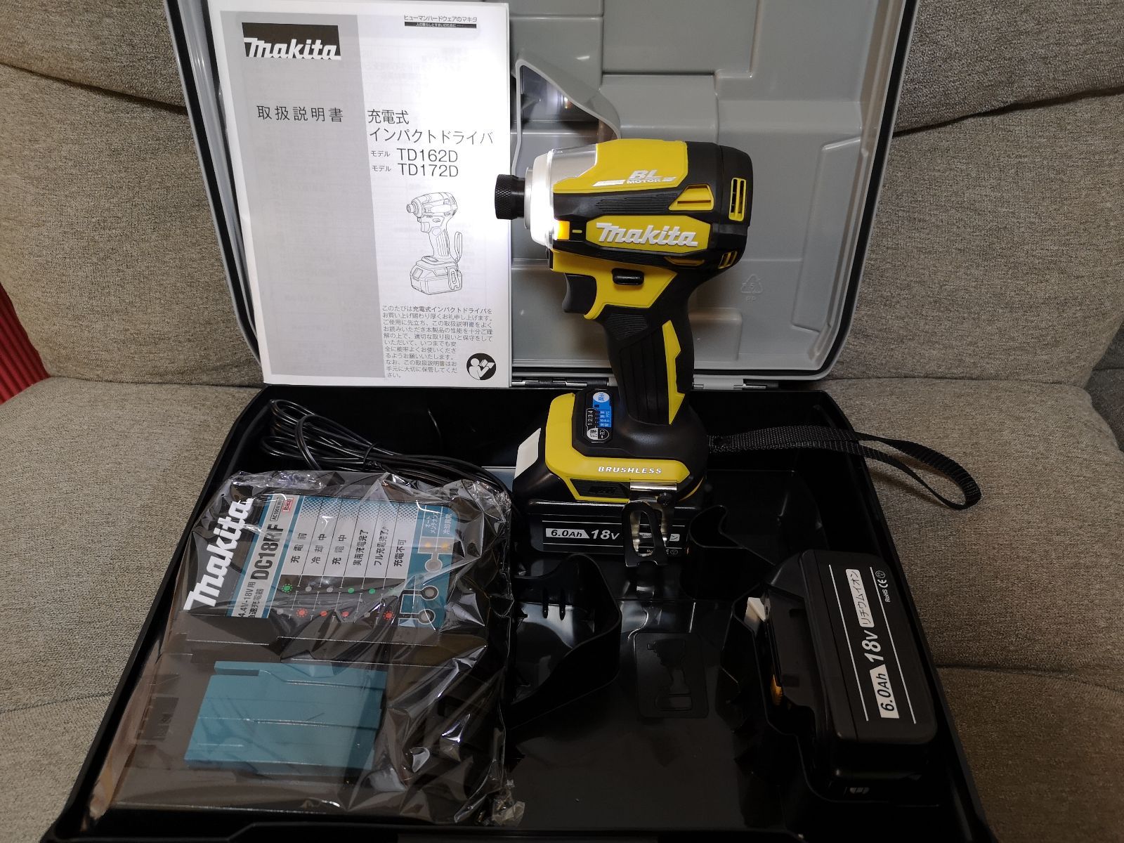 Makita マキタ 18V インパクトドライバー TD172 TD172D - YKY - メルカリ