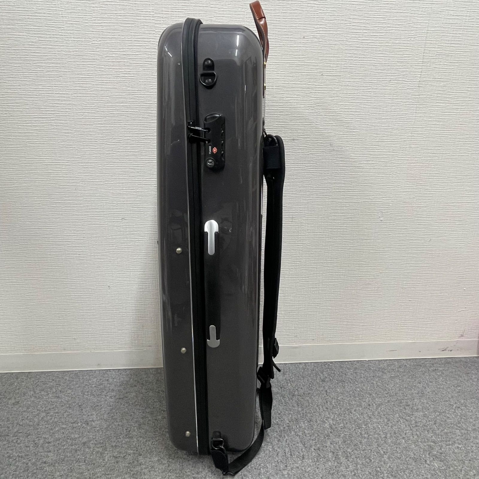 テナーサックス用　ハードケース　リュック式　管楽器　吹奏楽　グラスファイバー製 テナーサックス用 ハードケース リュック式 管楽器 吹奏楽 グラス