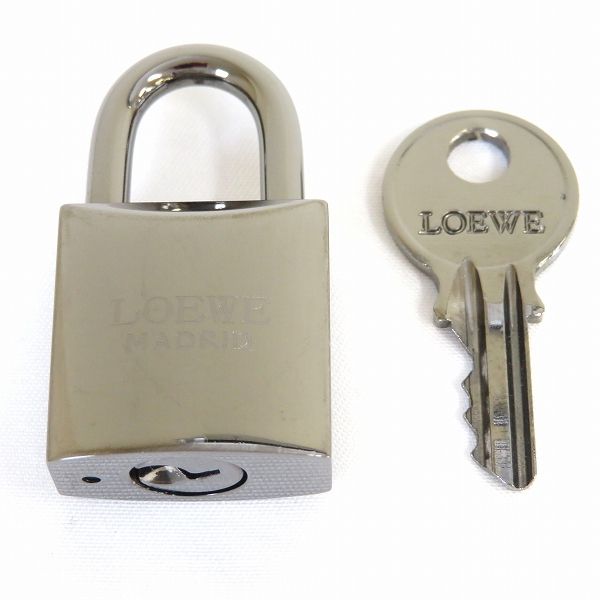 LOEWE ロエベ カデナ 南京錠 キーホルダー ゴールド 鍵付 ロエベ LOEWE カデナ ネームタグ 南京錠 カギ チャーム